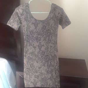 Beautiful gray and flower forever 21 bodycon dress